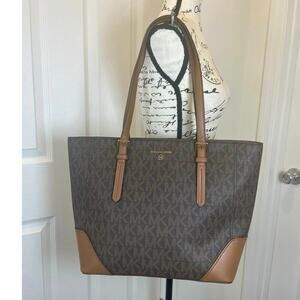NEW MICHAEL KORS ARIA LARGE TOTE BAG BROWN/ACORN GOLD ACCENTS CARRYALL VERSATILE